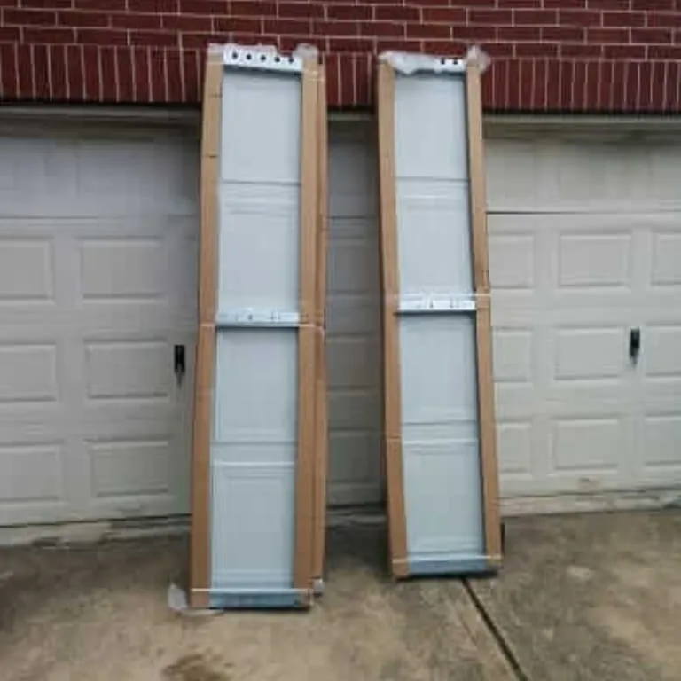 Garage door maintenance service